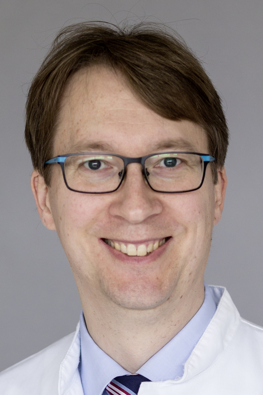 Portrait vom Chefarzt Professor Doktor Matthias Reinhard 