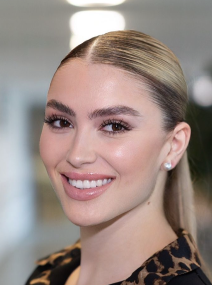 Portrait Burcin Özkan